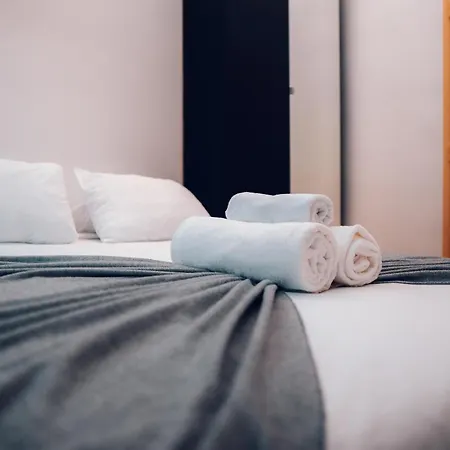 Гостьовий будинок Arroios *