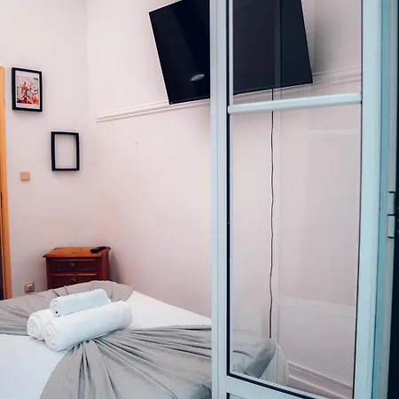 Гостьовий будинок Arroios *