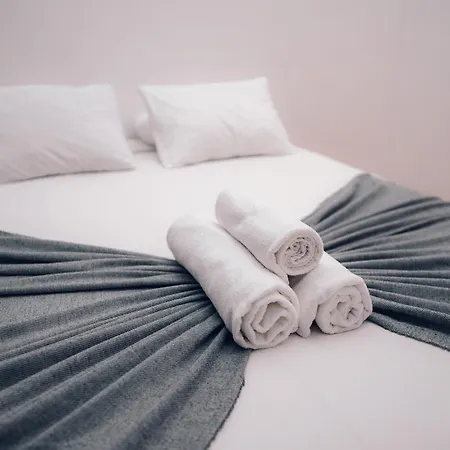 Arroios בית הארחה